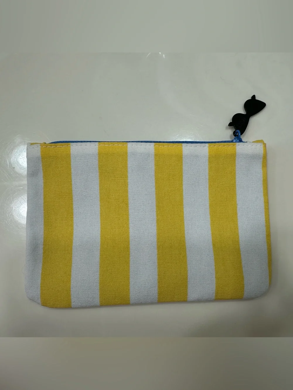 Ipsy yellow and white striped makeup bag with sunglasses zipper pull NWOT